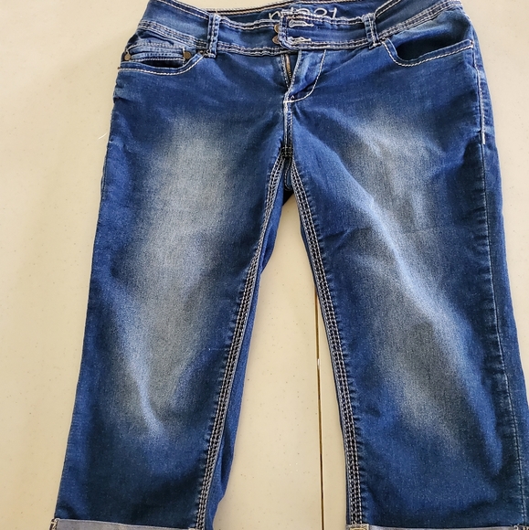 Jean capri's - Picture 5 of 8